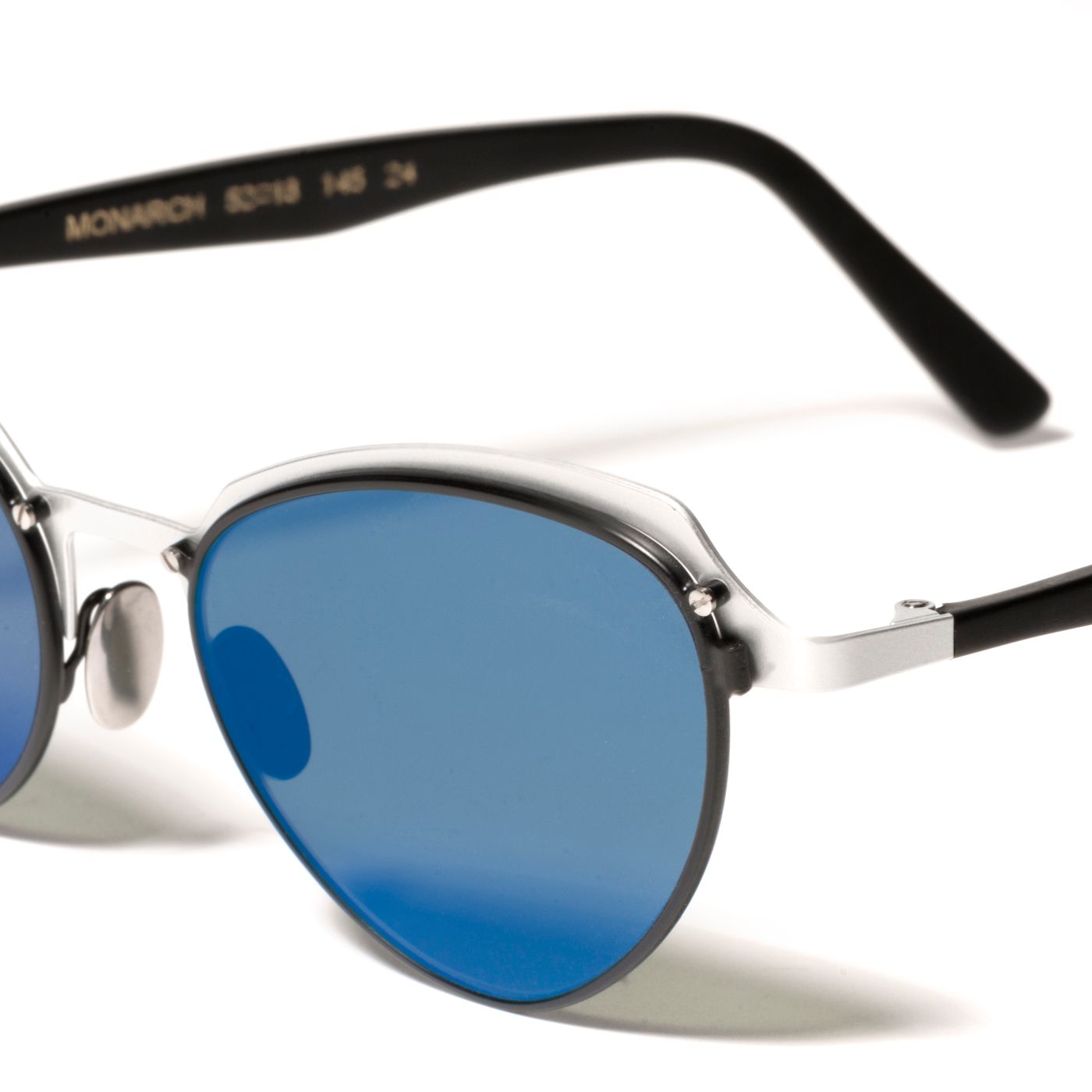 Monarch C24 White Pearl (Flat Blue Mirror) (2721)