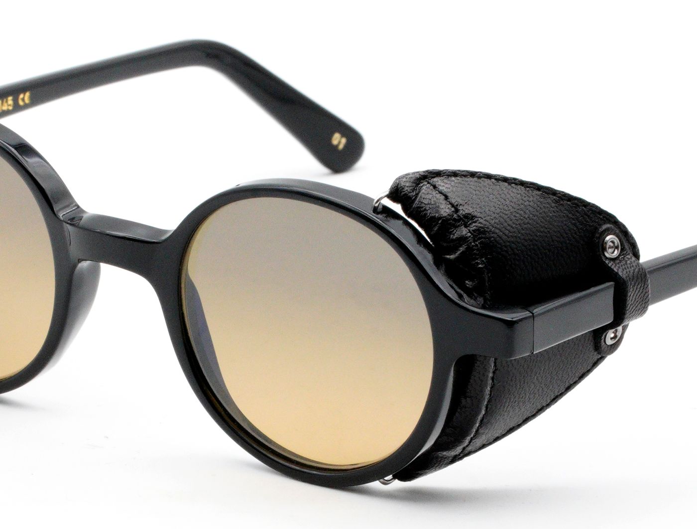 Reunion Flap S48 C01 Black/Black Leather Flap (Yellow Gradient Photochromic (Base 2)) (5353)
