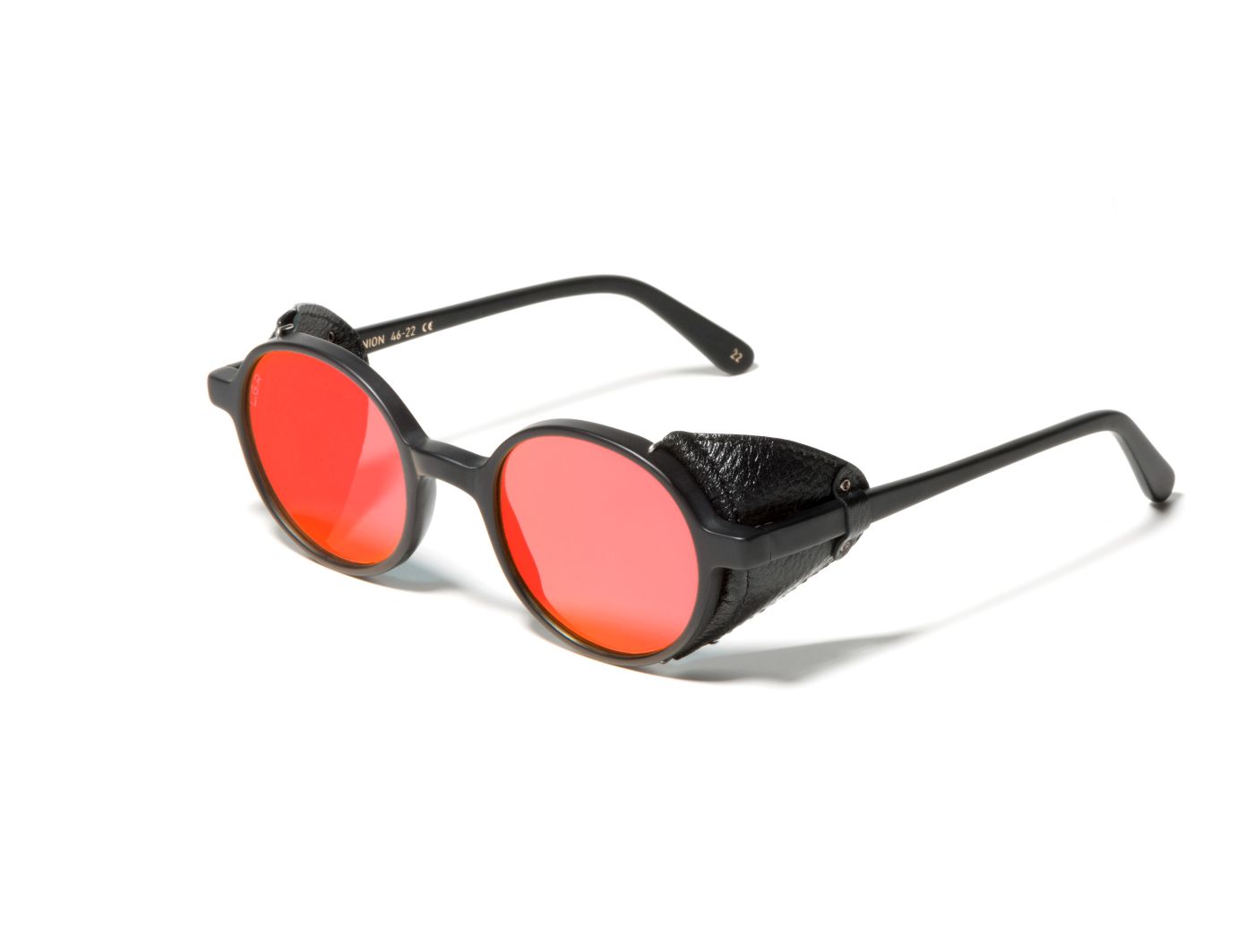 Reunion Flap S48 C22 (RED) Black Matt/Black Leather Flap (Flat Red Mirror) (5354)