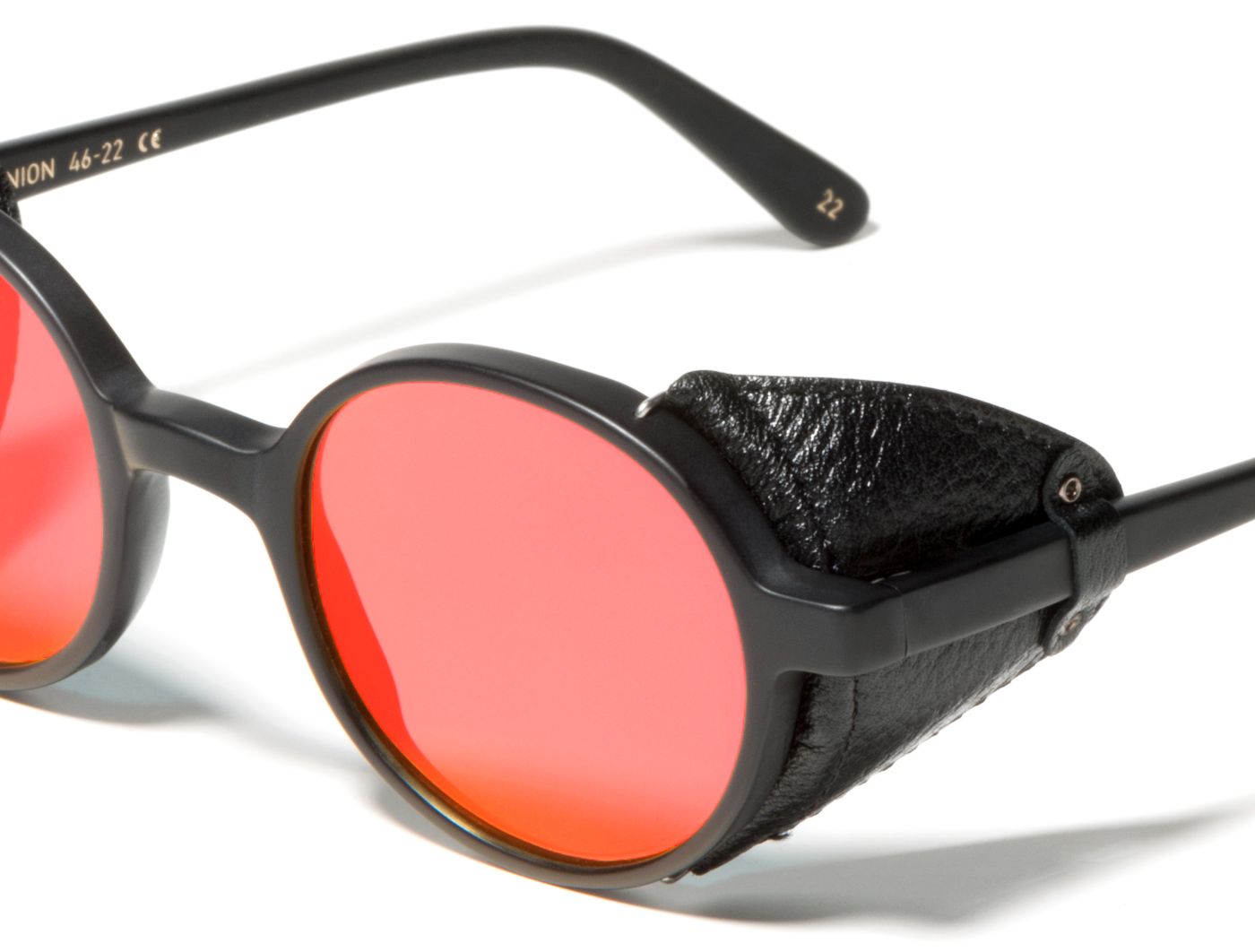Reunion Flap S48 C22 (RED) Black Matt/Black Leather Flap (Flat Red Mirror) (5354)