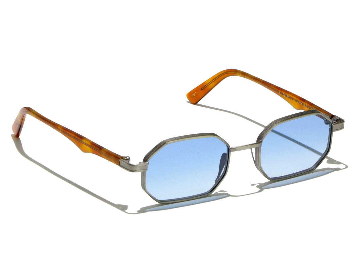 Axum S48 C02 Silver Antiqued/Havana Chiaro (Light Blue Photochromic (Base 2)) (6119)