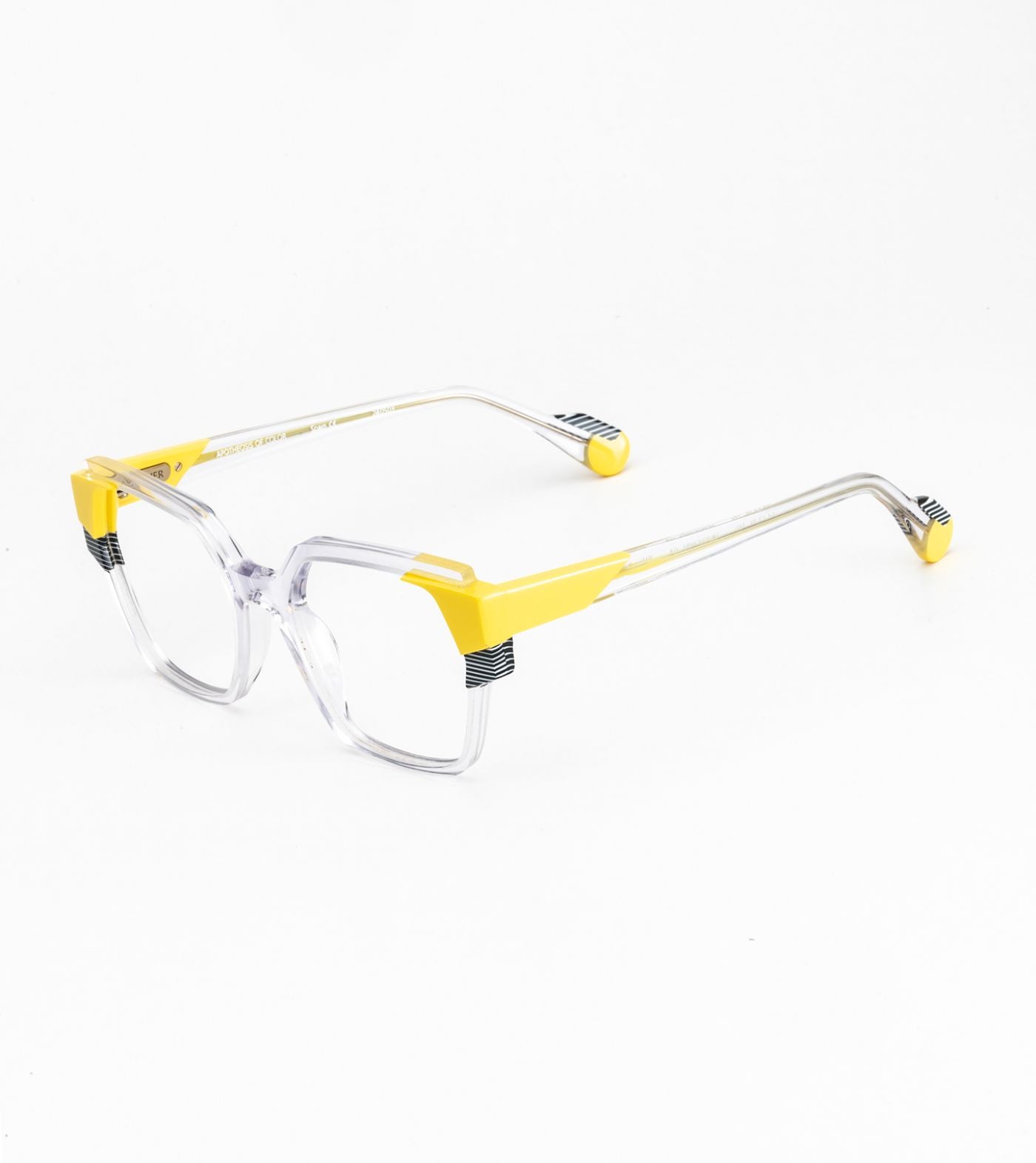 Unknown C04 White/Yellow/Black