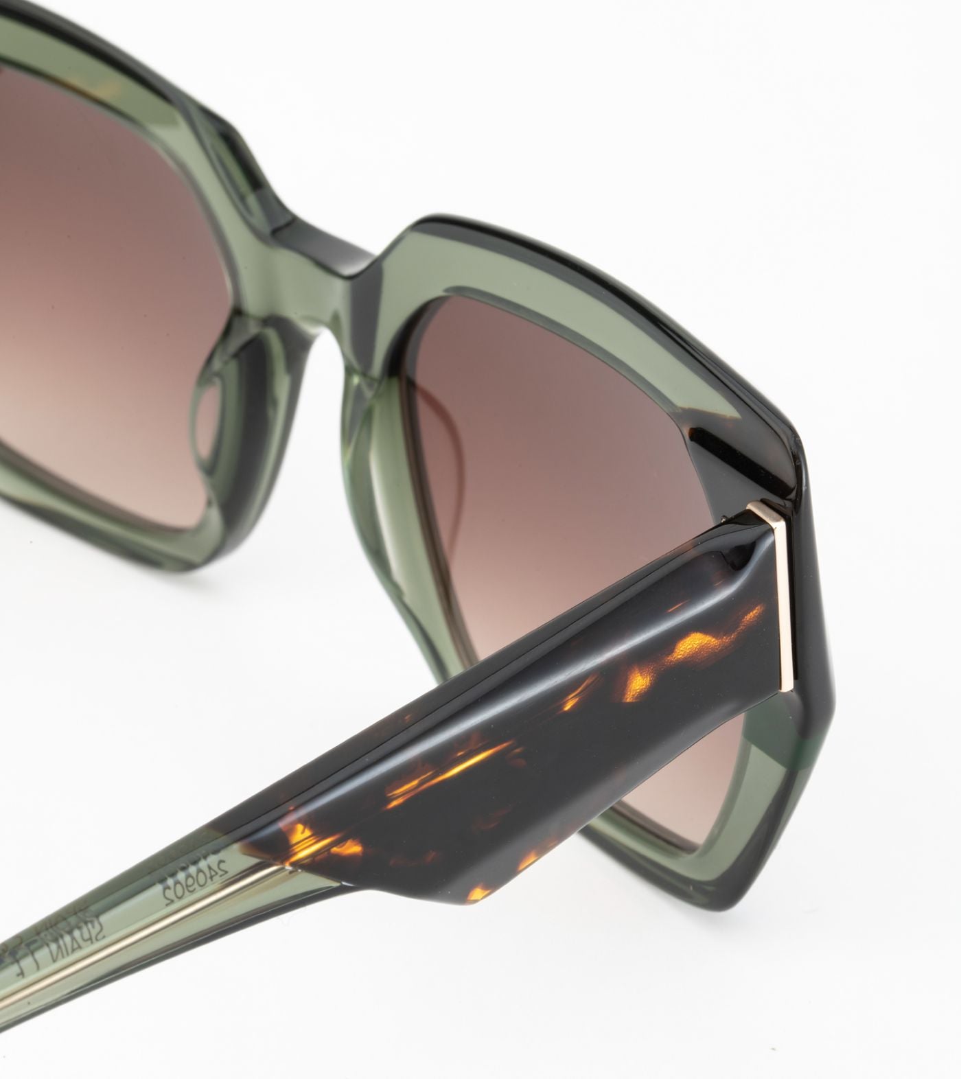 India C02 Green/Havana (Gradient Brown)