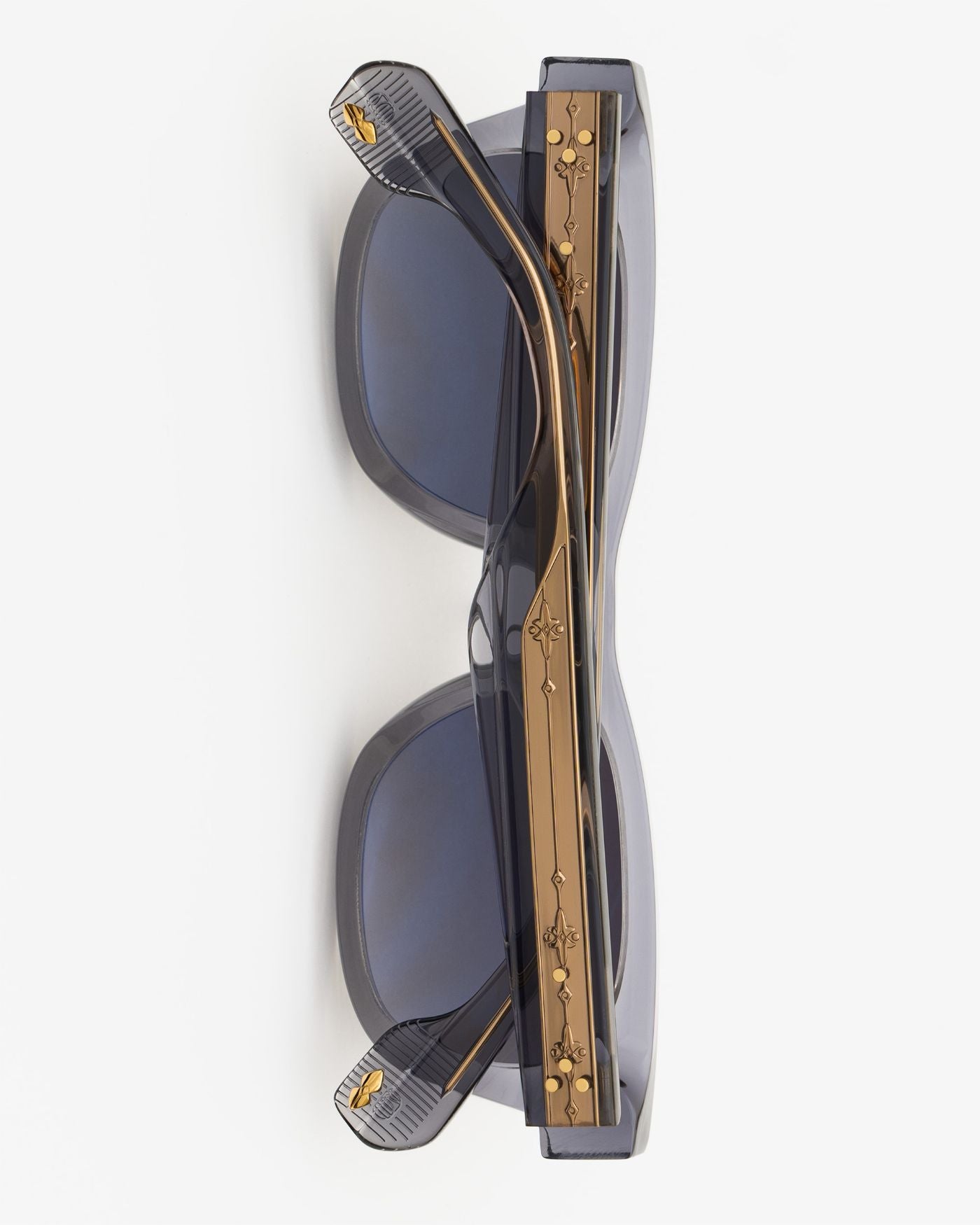 Rocketman C48 Crystal Liliac (Dark Grey Fume)