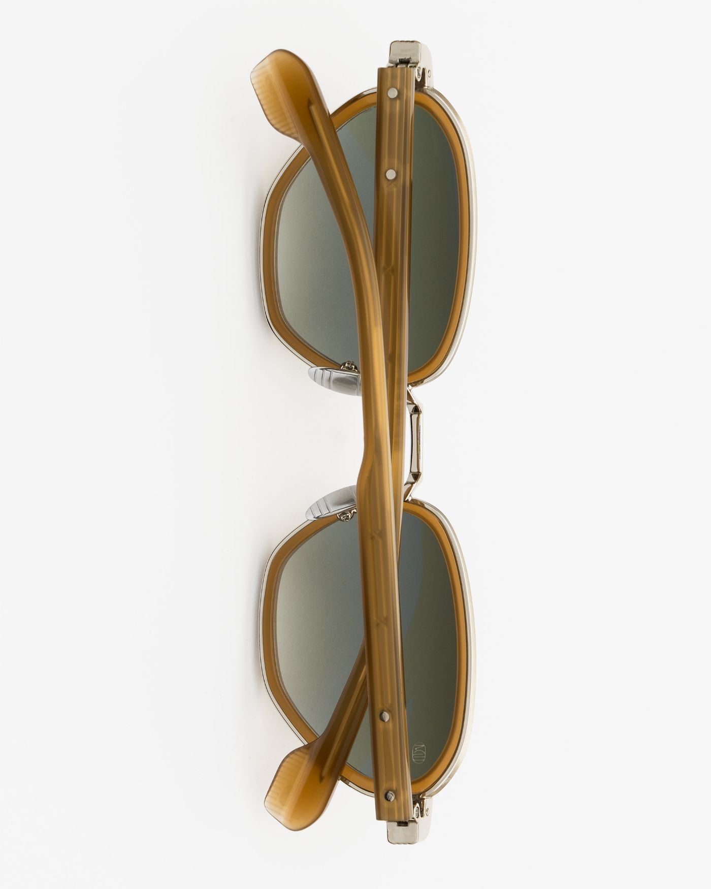 Sweet Dreams C68 Opal Camel Brown (Fume Green)