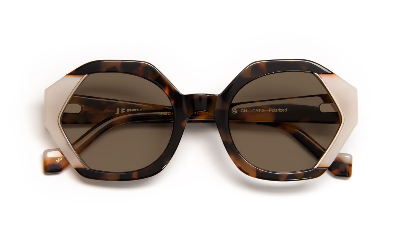 Amber C9110 White/Tortoiseshell Light