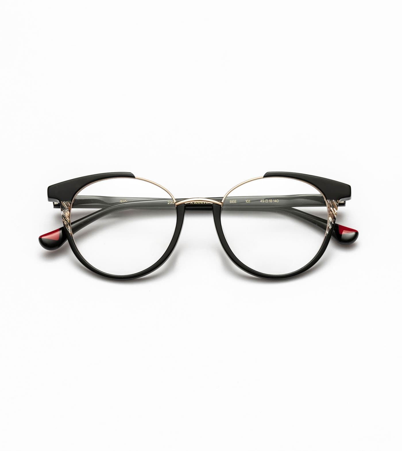 Bee C10.1 Black