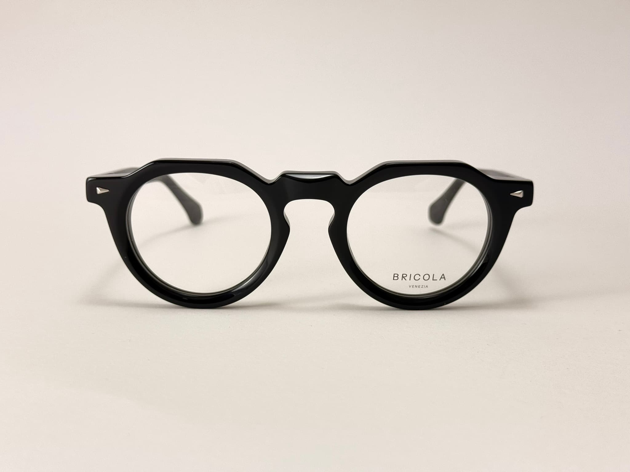 Bacari C01 Black