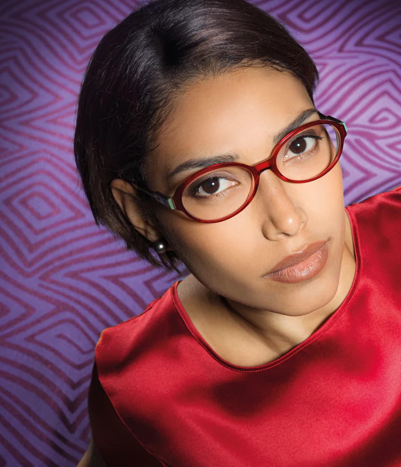 VANNI S/S 2026 optical campaign image with a model wearing a red frame