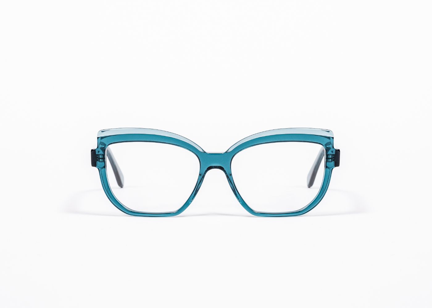 Capri C03 Transparent Blue