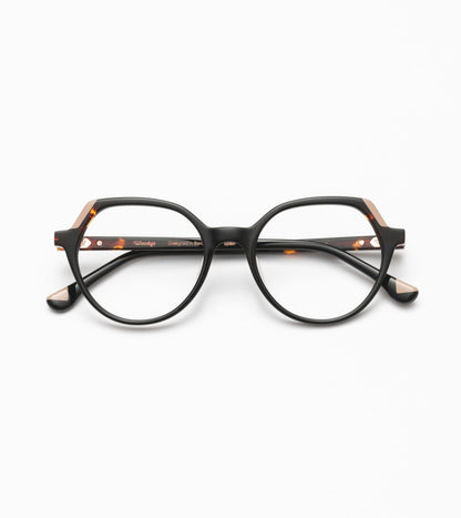 Ora C01 Black