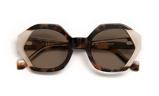 Amber C9110 White/Tortoiseshell Light