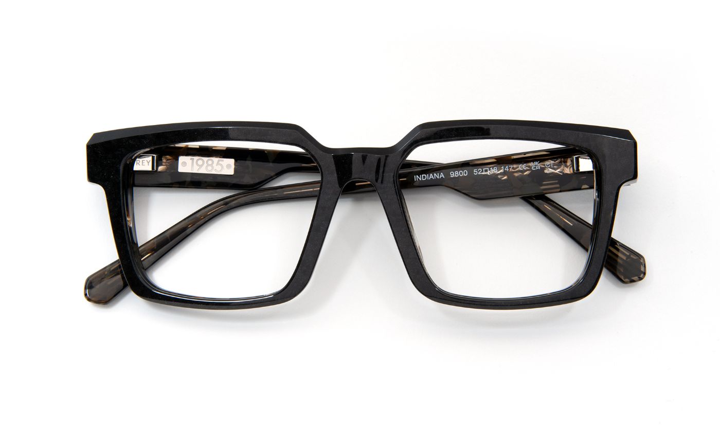 Indiana C9800 Brown Striped