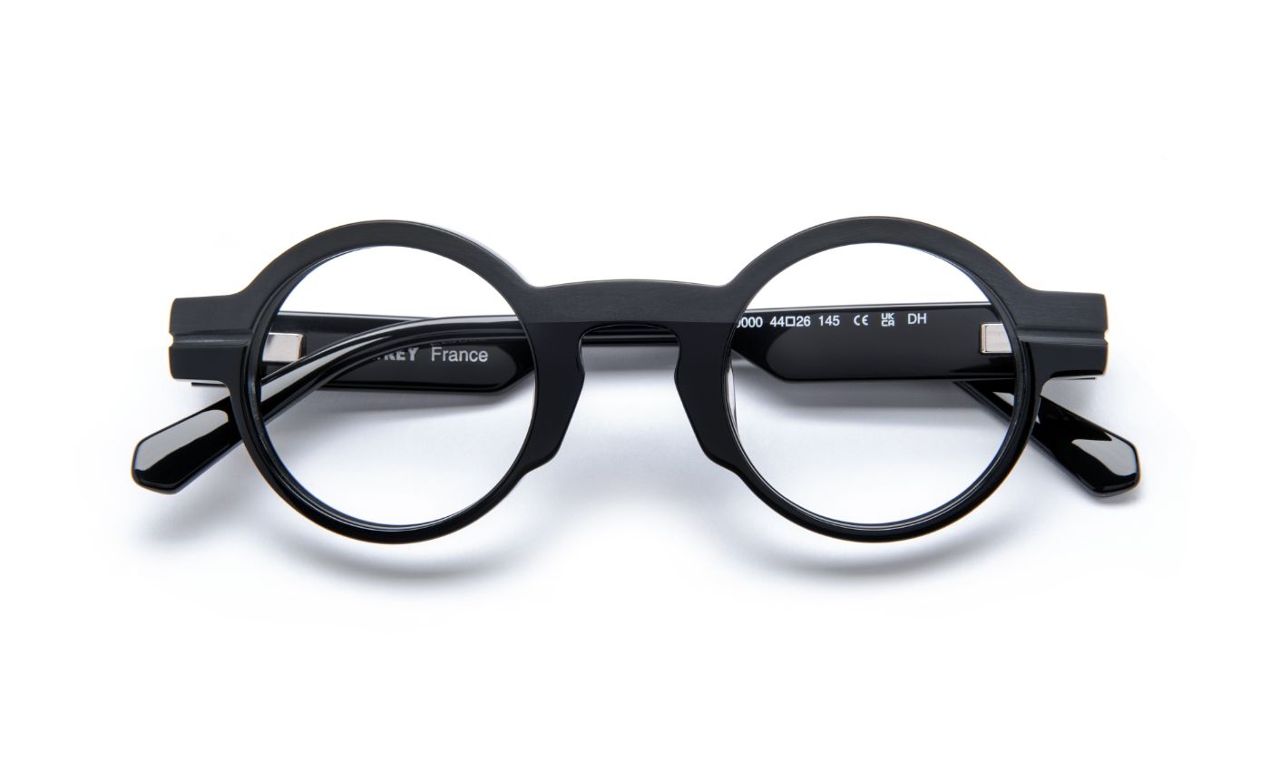 JF1559 C0000 Matte Black/Shiny Black