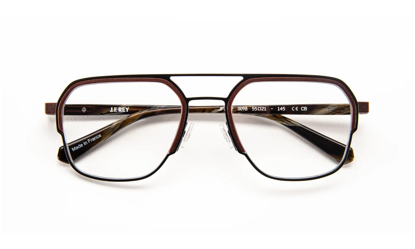 JF3032 C0098 Black/Horn