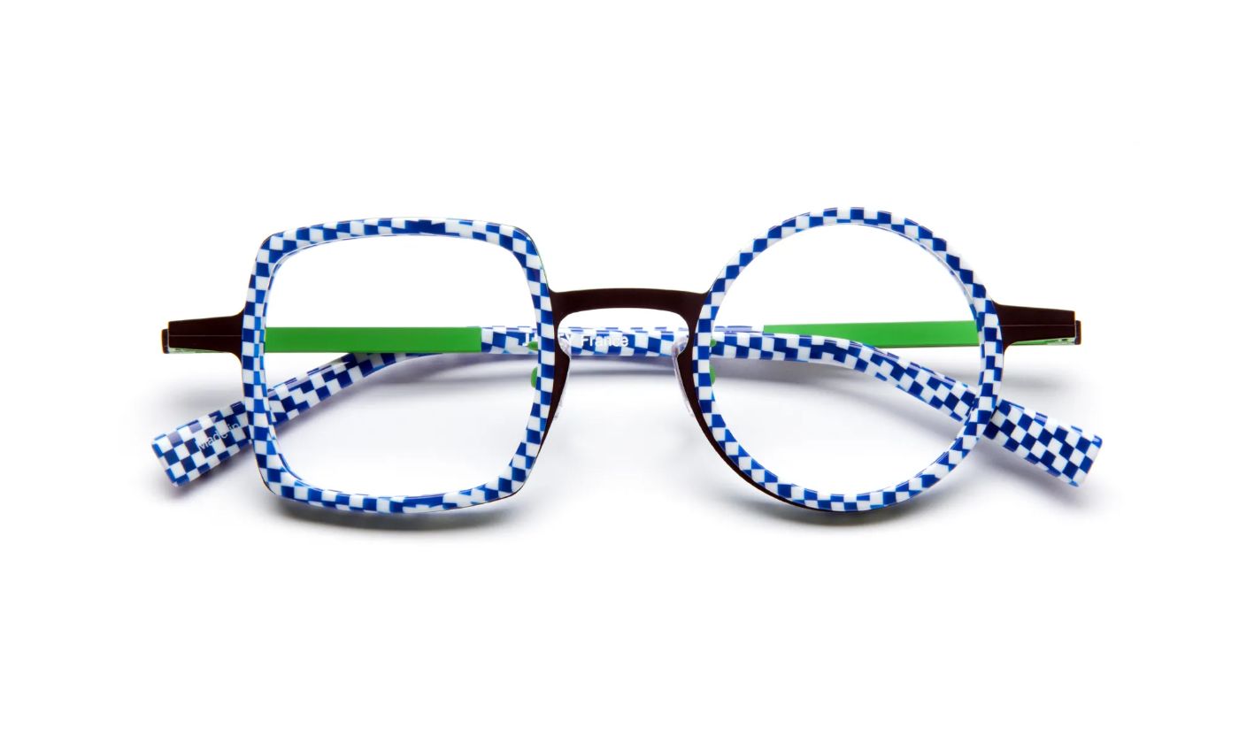 JF3062 C0025 Black/Checkered Blue