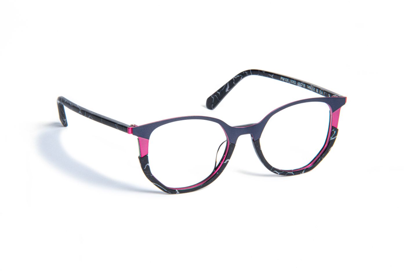 PM106 C0082 Black/Fuchsia
