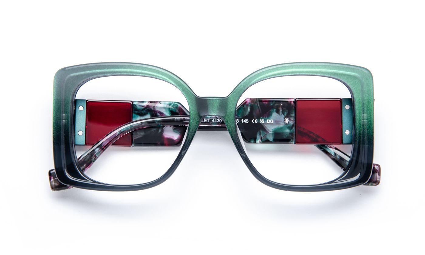 Scarlet C4430 Green Gradient/Red Dark