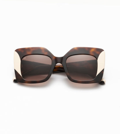 Clara C02 Havana/White (Gradient Brown)