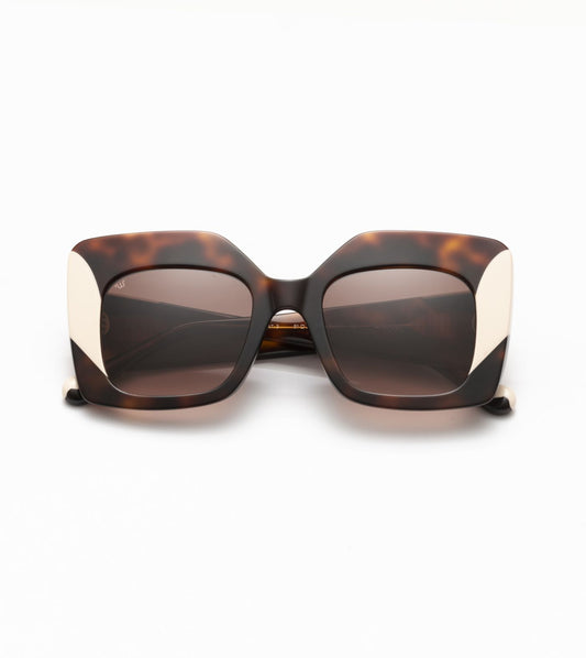 Clara C02 Havana/White (Gradient Brown)
