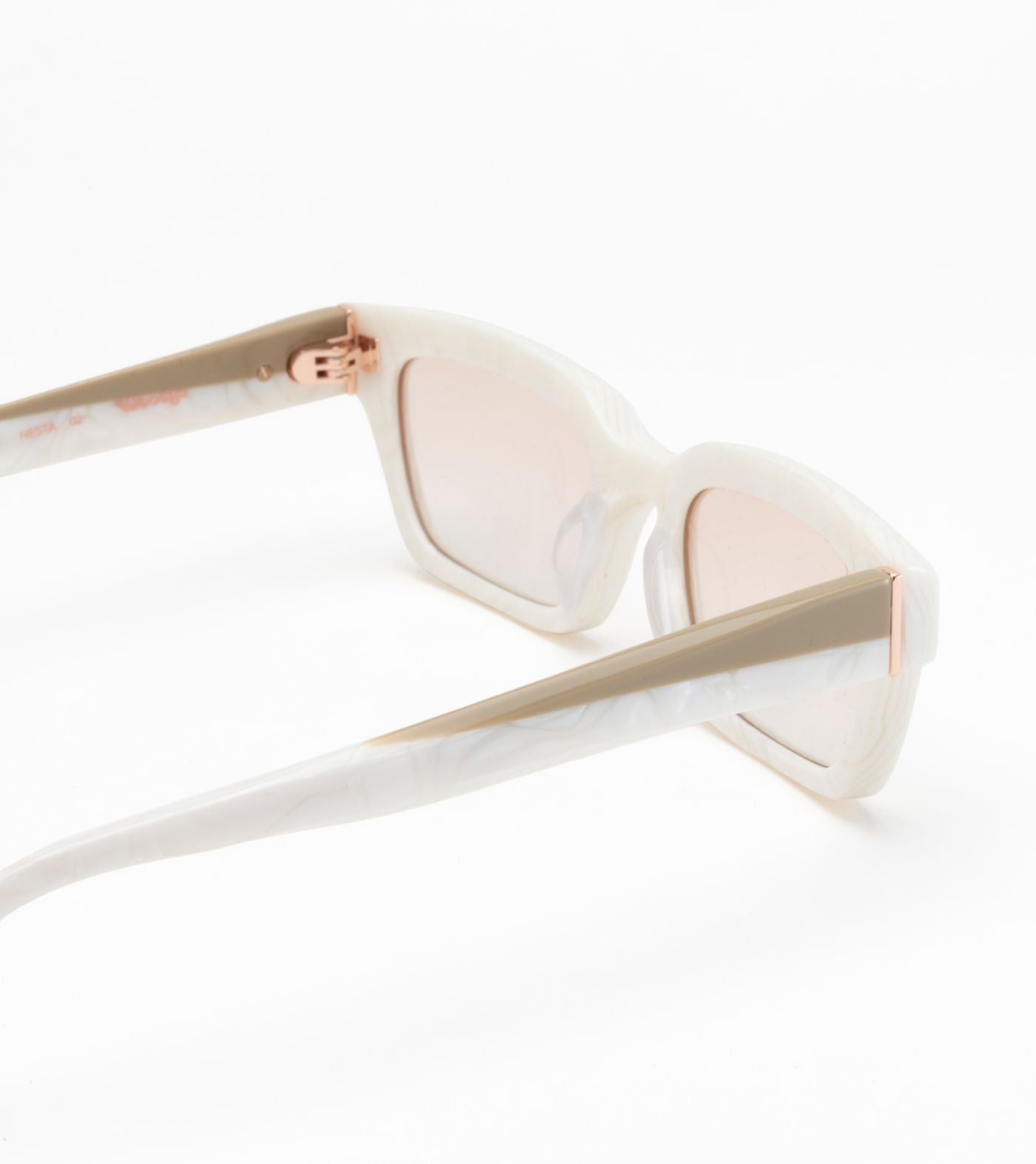 Nesta C02 White (Double Gradient Brown/Pink)