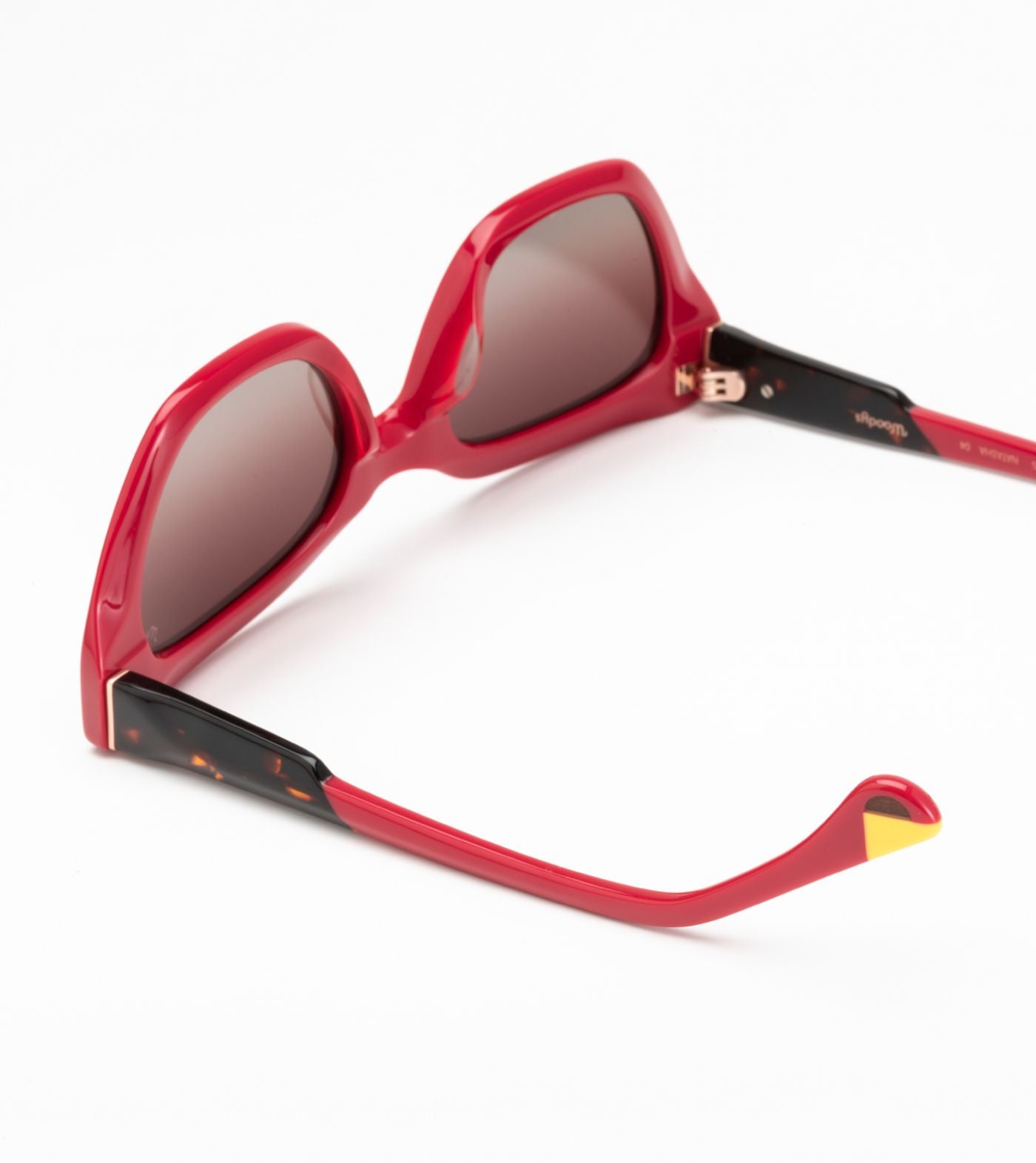 Natasha C04 Fuchsia ()